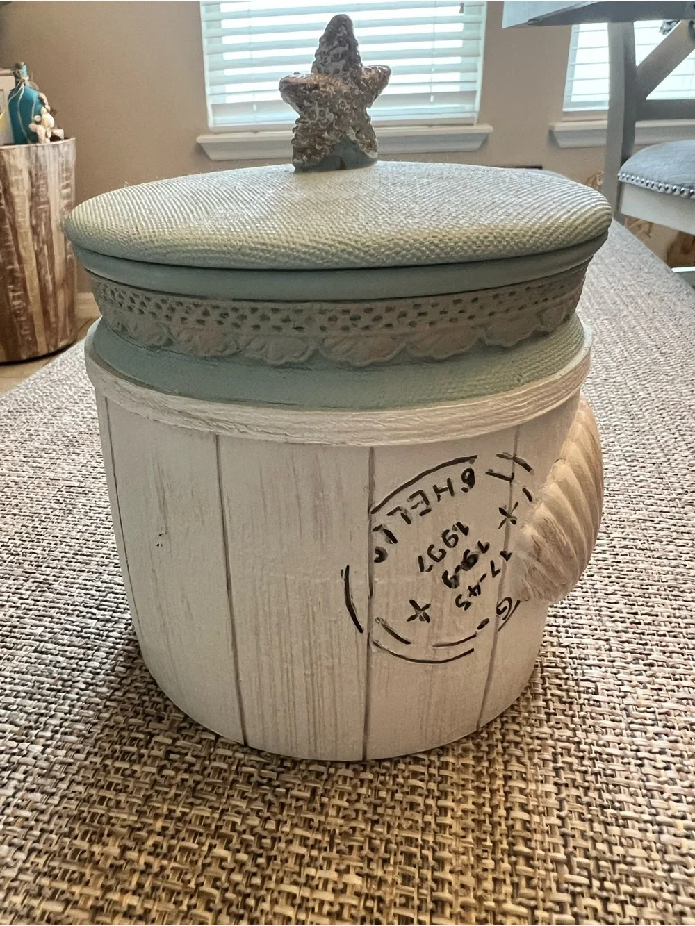 Ivanti Coastal Farmhouse Shell Handpainted Decor Starfish Lidded Container